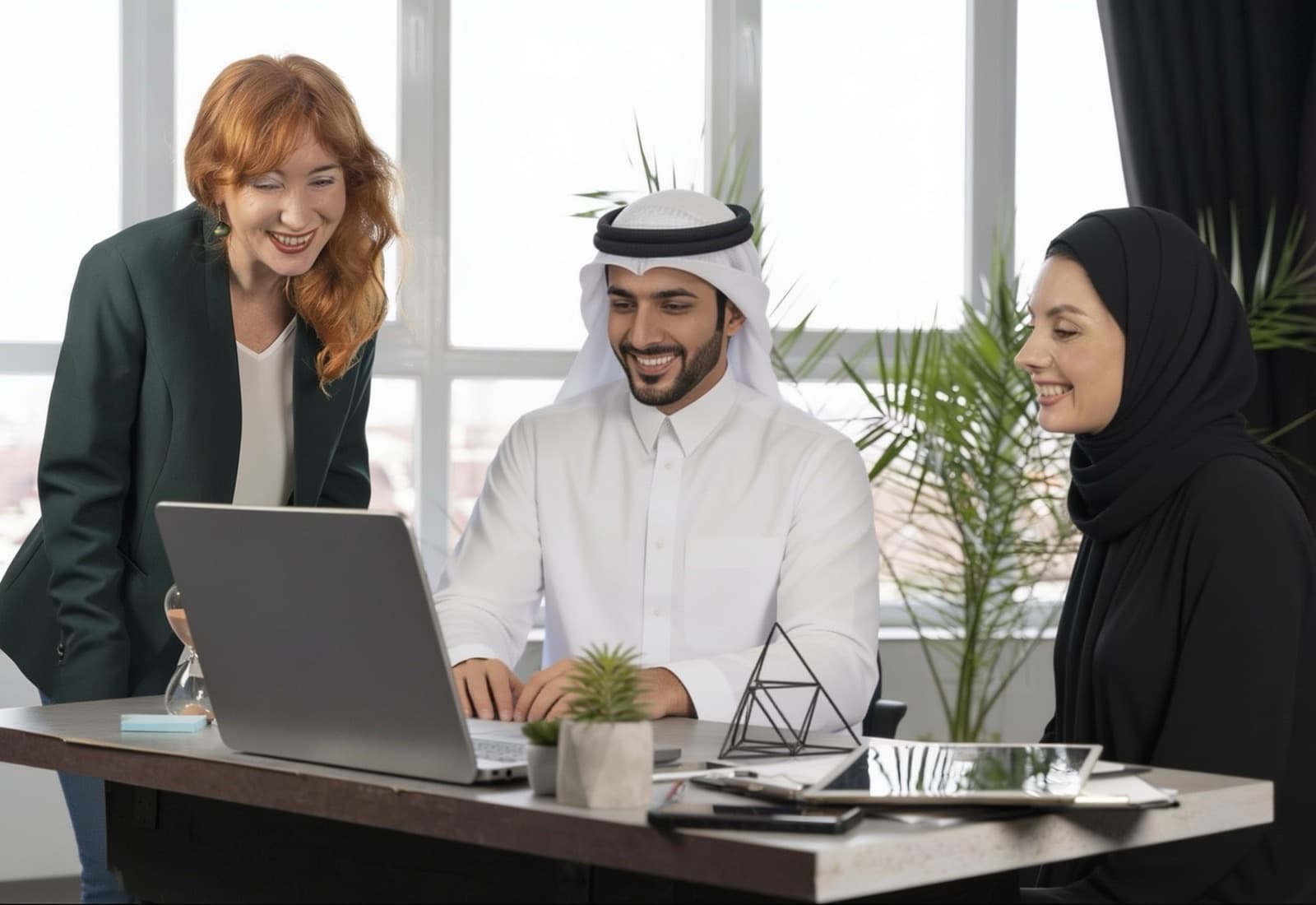 HR leaders reviewing workforce and rewards plans